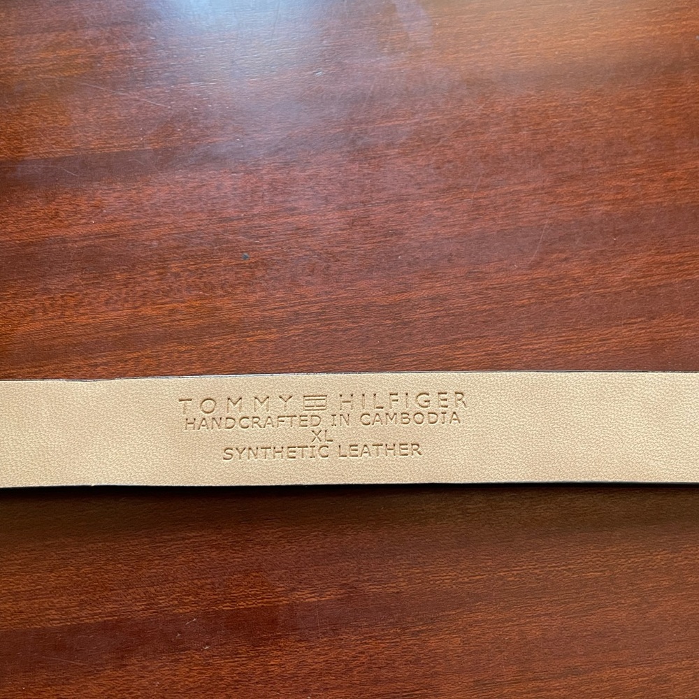 Tommy Hilfiger Heart Belt - Picture 4 of 5
